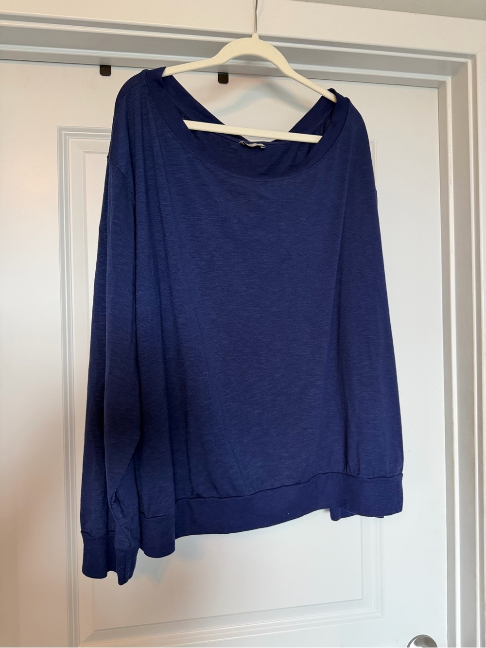 Seas Seventy Eight and Sunny 3X Navy Off Shoulder Slouchy Top